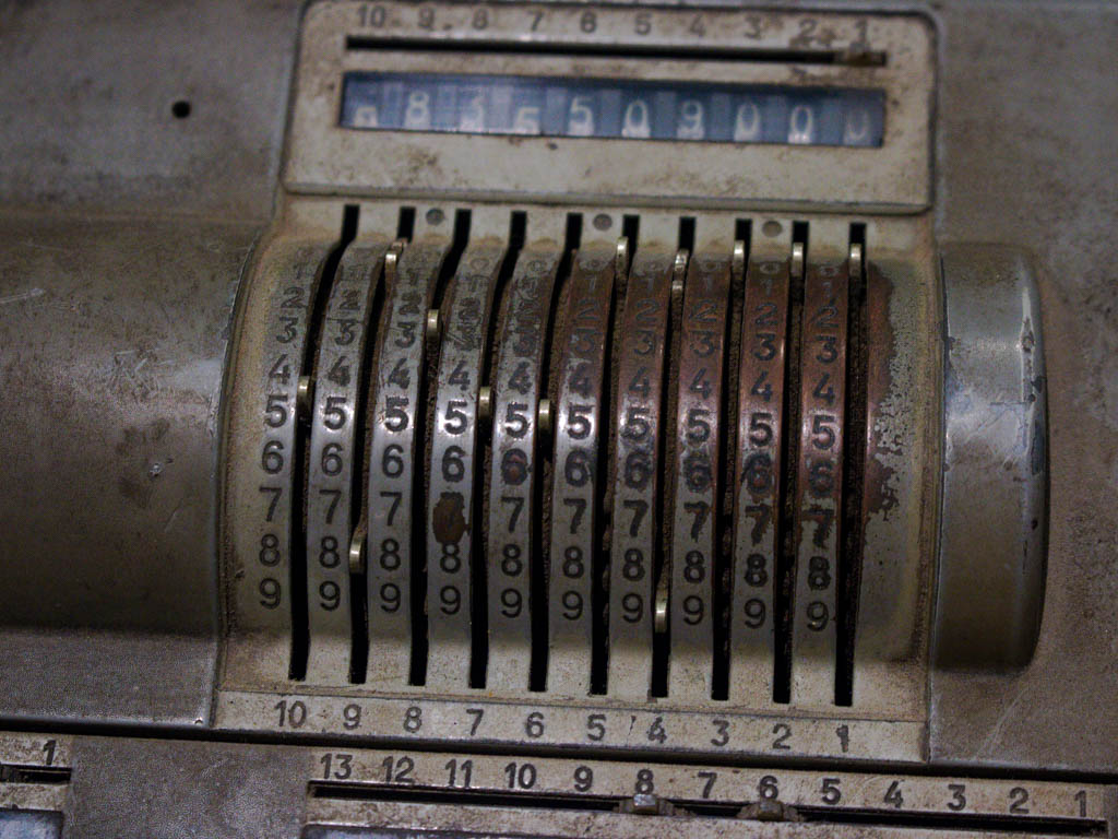 Antieke Odner en Gotebrig Mechanische Rekenmachine | Groothandel Empire ...